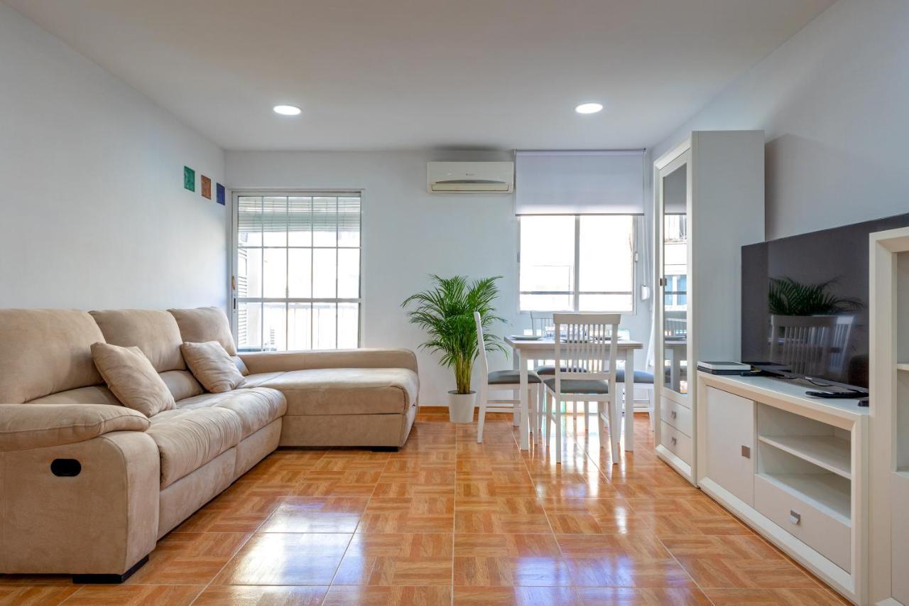 Charming 2 Bedroom Apartment At Triana Center By Oui Sevilla Eksteriør bilde