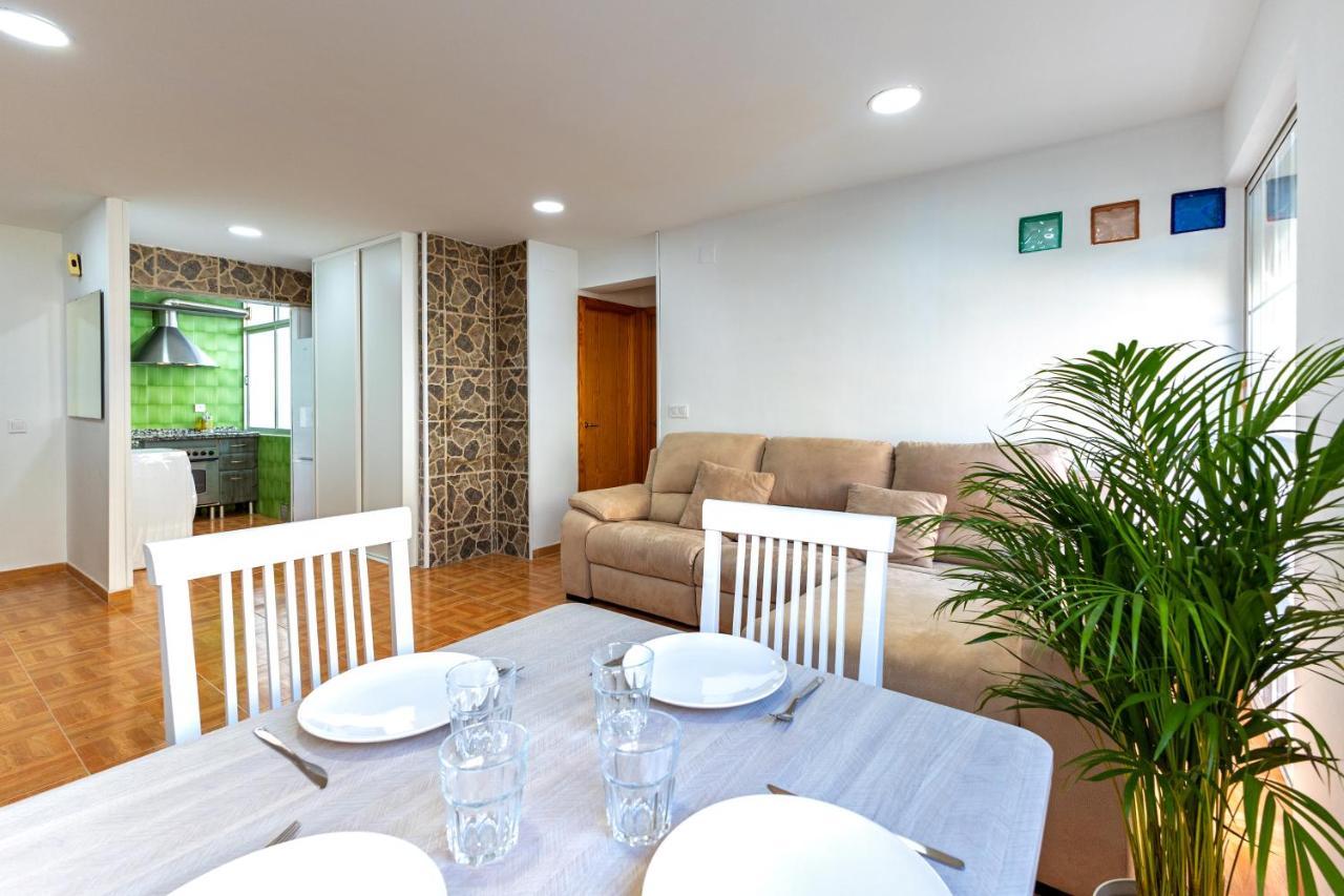 Charming 2 Bedroom Apartment At Triana Center By Oui Sevilla Eksteriør bilde
