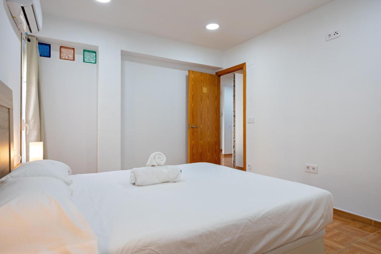 Charming 2 Bedroom Apartment At Triana Center By Oui Sevilla Eksteriør bilde