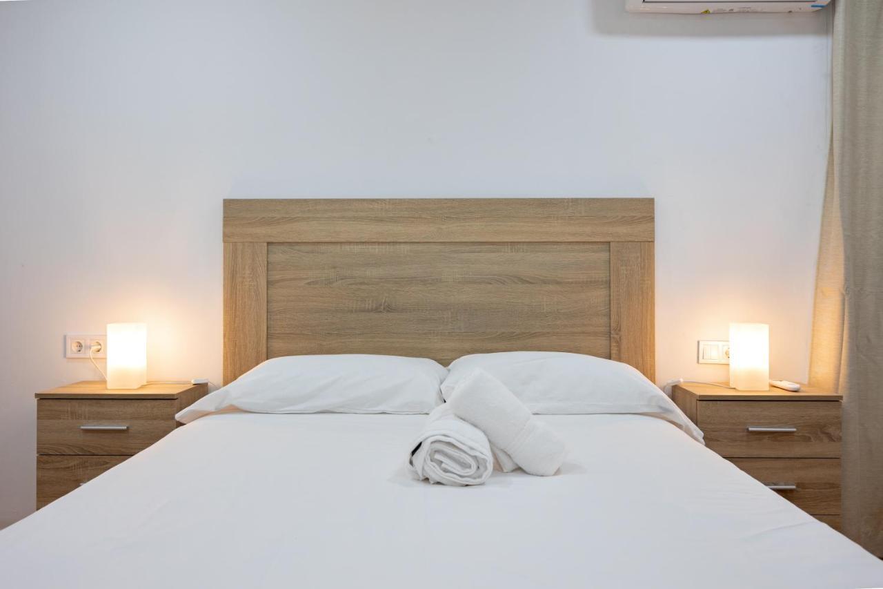 Charming 2 Bedroom Apartment At Triana Center By Oui Sevilla Eksteriør bilde