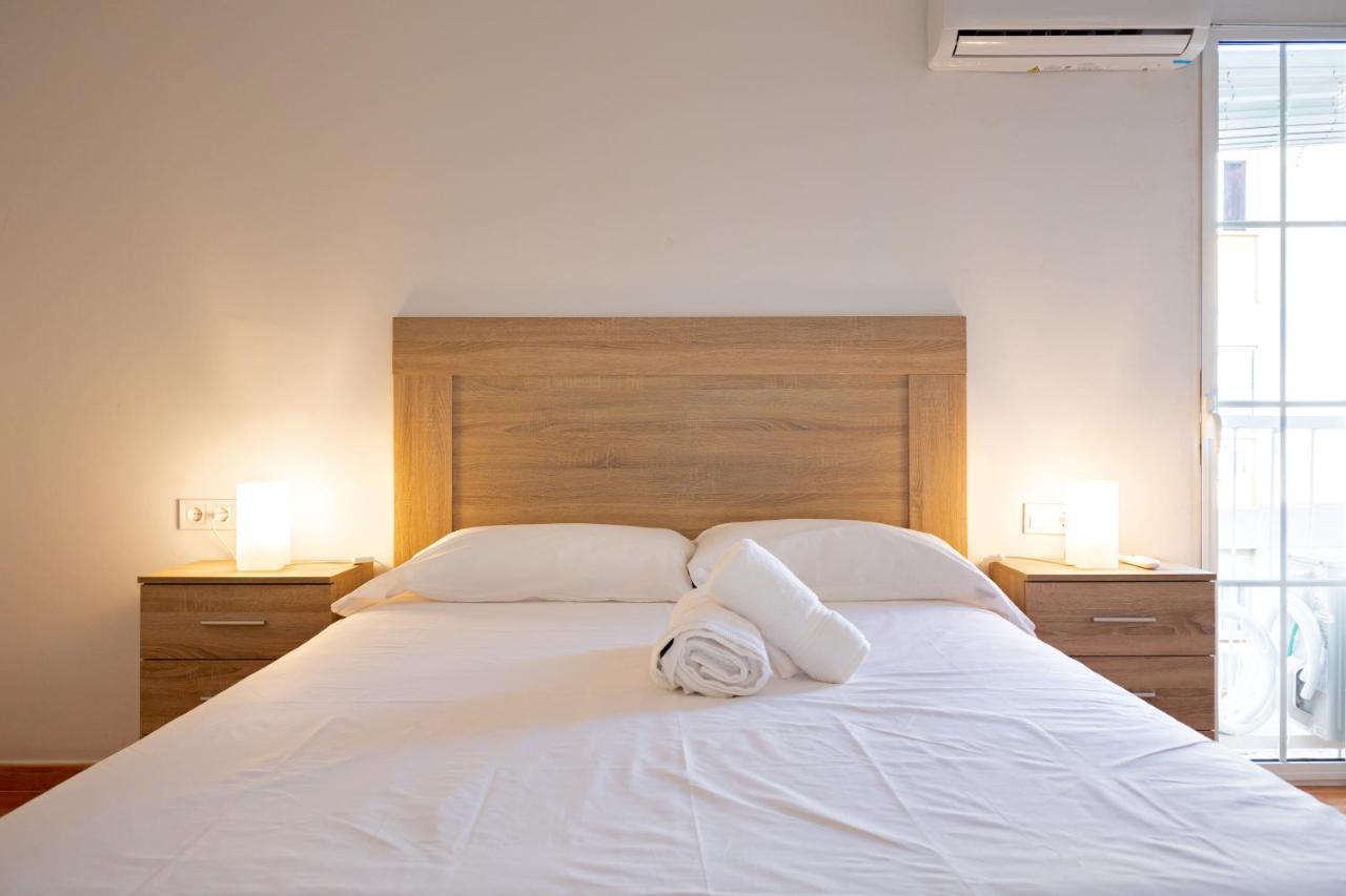 Charming 2 Bedroom Apartment At Triana Center By Oui Sevilla Eksteriør bilde